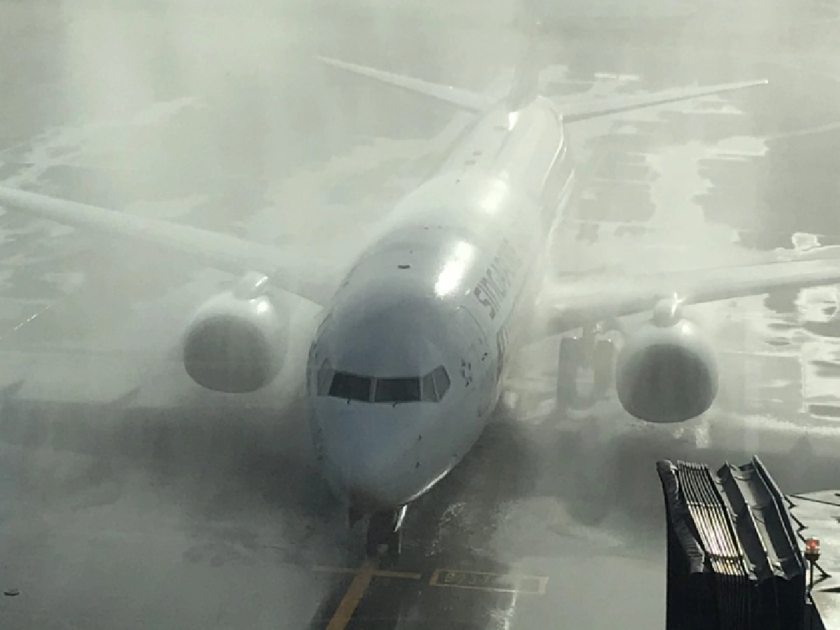 ประมวลภาพ นายกฯ ต้อนรับนักท่องเที่ยว "ภูเก็ตแซนด์บ็อกซ์"