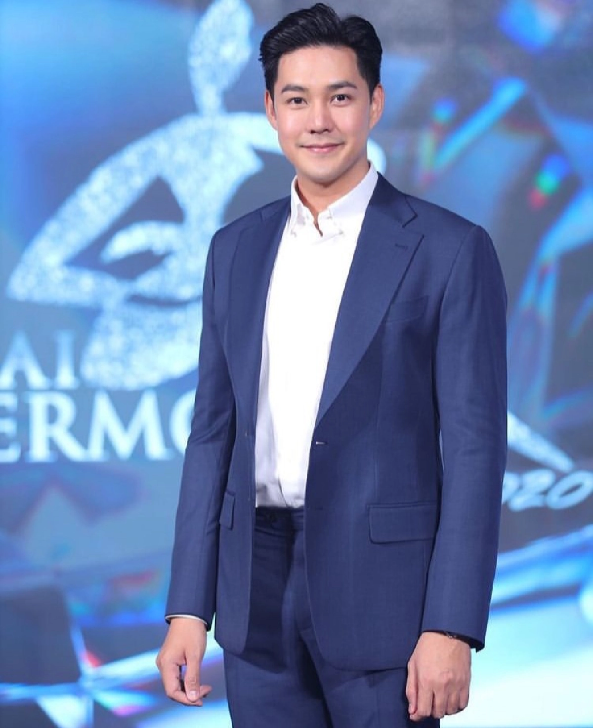 โดนโกง "แอมป์ พีรวัศ" ประกาศเตือนระวังมิจฉาชีพ ฉวยโอกาสช่วงโควิด-19