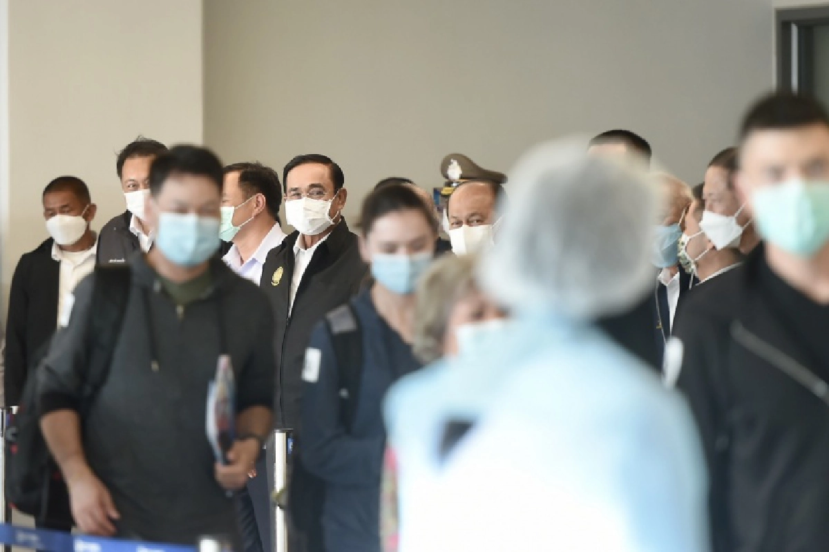 ประมวลภาพ นายกฯ ต้อนรับนักท่องเที่ยว "ภูเก็ตแซนด์บ็อกซ์"