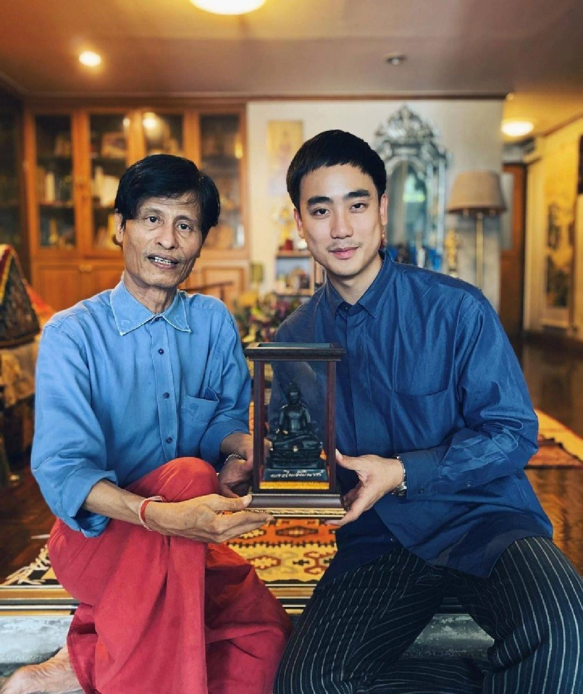 "ฮัท เดอะสตาร์" แจงดราม่า คนทำประกันได้เตียงไวไม่ผิด   ลั่น "ด่ารัฐบาลไม่ว่า แต่อย่าด่าคนทำประกัน"