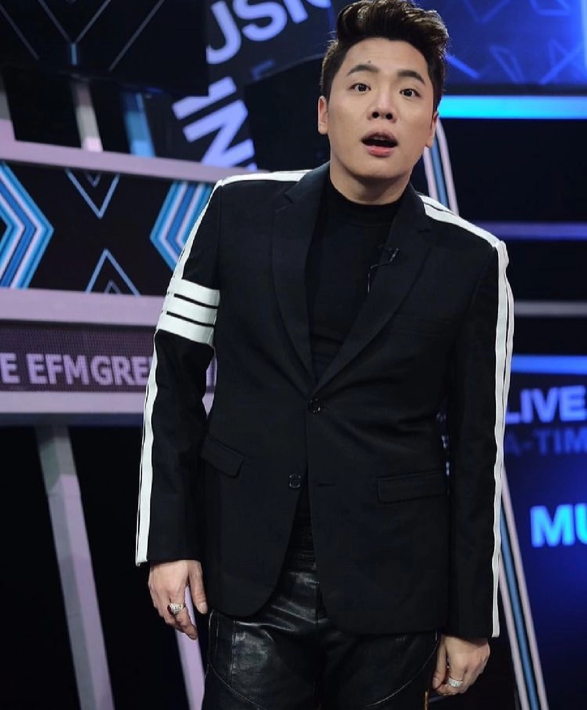 แม่ฟาดแรง "มดดำ คชาภา" โพสต์ถามหาวัคซีนอยู่ไหน ลั่น เตรียมโหลด "วัดชนะ" 