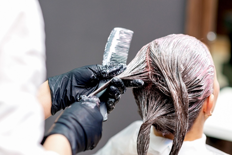 5 ทริคง่าย ๆ  "ย้อมผมเอง" ให้ปัง