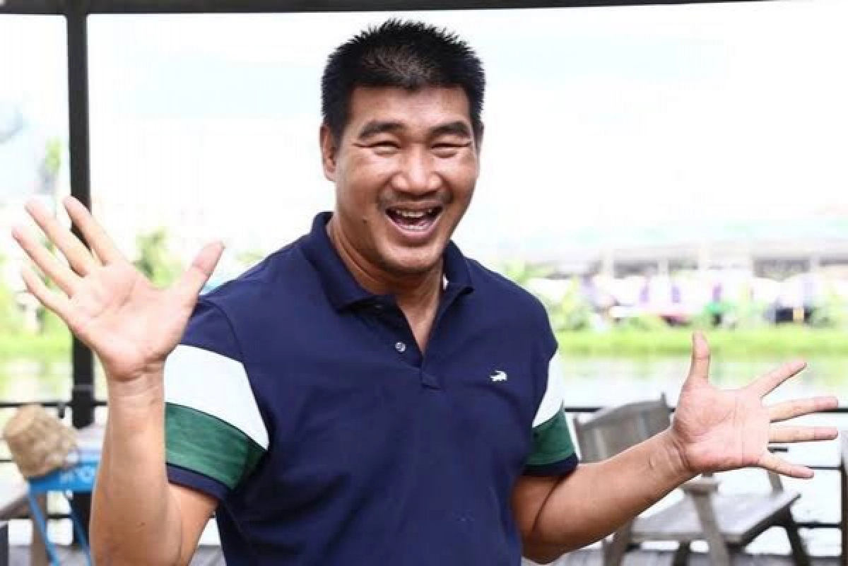 ต่อสายตรง อัปเดตอาการล่าสุด "สมรักษ์ คำสิงห์" ได้เตียงแล้ว หลังติดโควิด-19