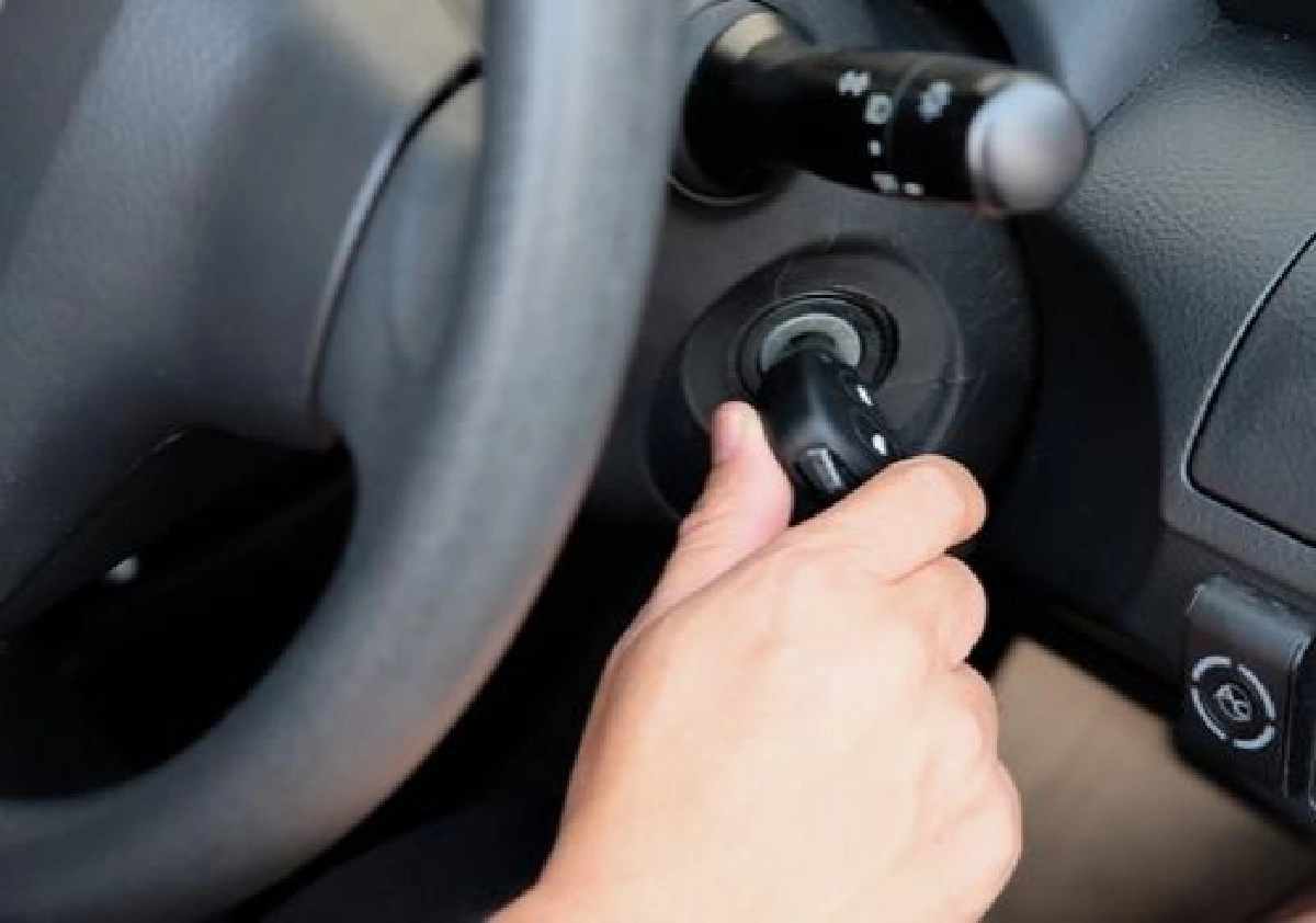 เช็กด่วน..10 สัญญาณอันตราย ที่บอกว่า "รถยนต์"ของคุณใกล้พัง