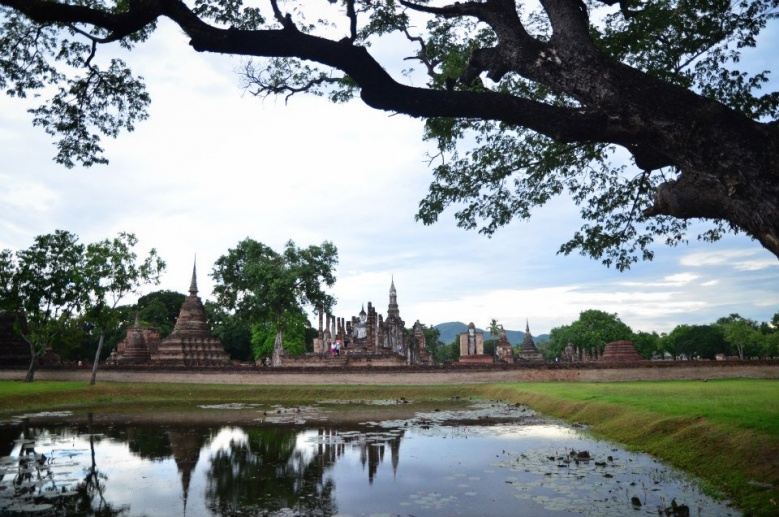 "อุทยานประวัติศาสตร์สุโขทัย" เมือง รุ่งอรุณแห่งความสุข มรดกโลก 