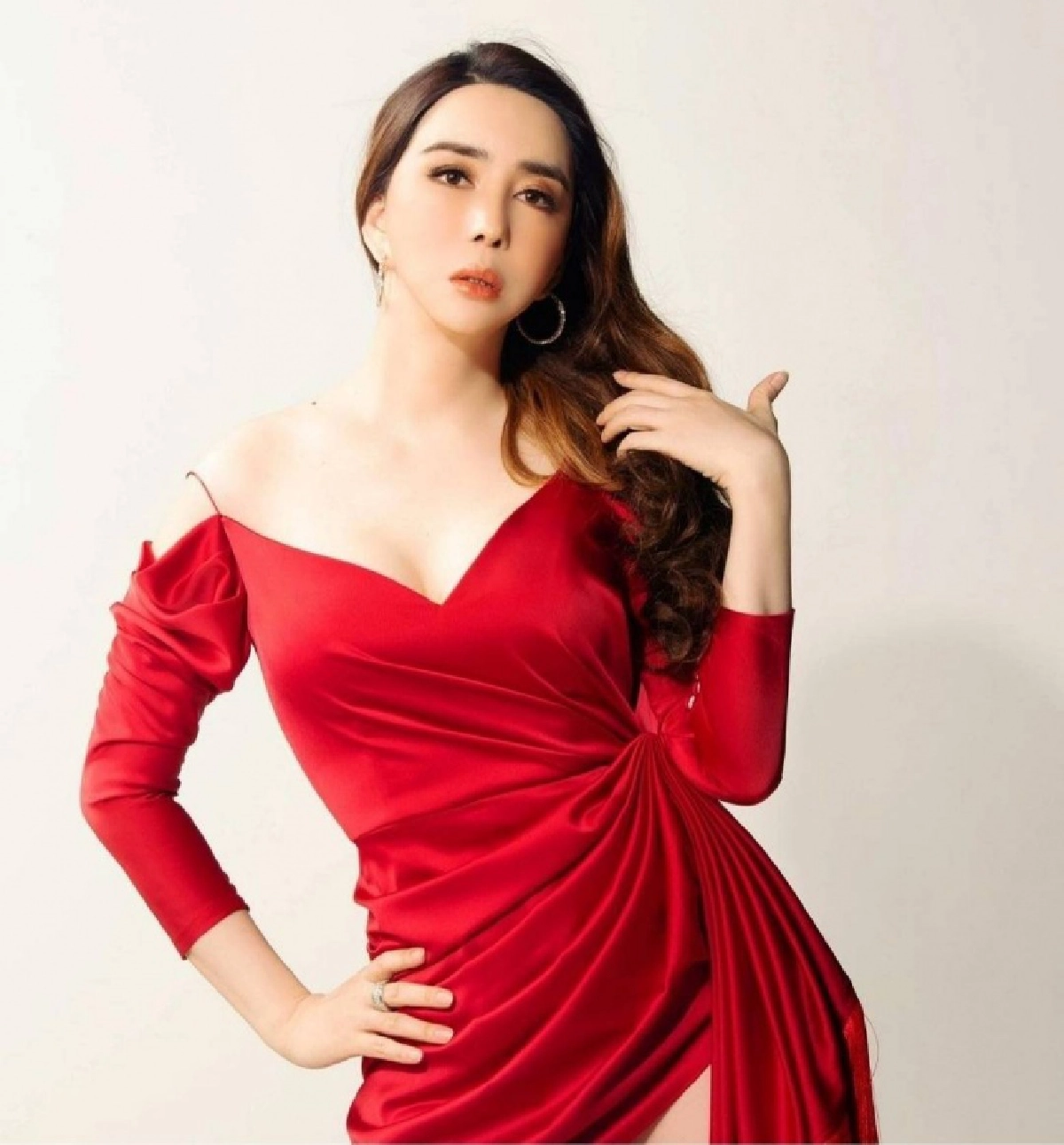 แม่มาเอง "แอน จักรพงษ์" ประกาศปกป้องดารา ด่าคนแพร่เชื้อโควิด-19 