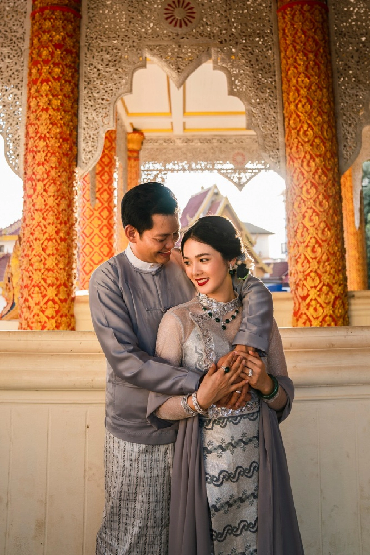 ฮือฮา โซเชียลพม่าแห่แชร์ "คู่รักไอดอล" เกิร์ลกรุ๊ปไทยกับหนุ่มนักธุรกิจชาวเมียนมา  