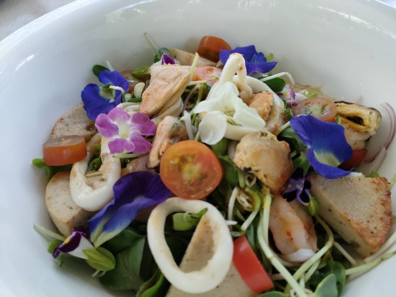 เที่ยวชม Res-Q Farm เกษตรกลางกรุง ค่าไฟ 0 บาท