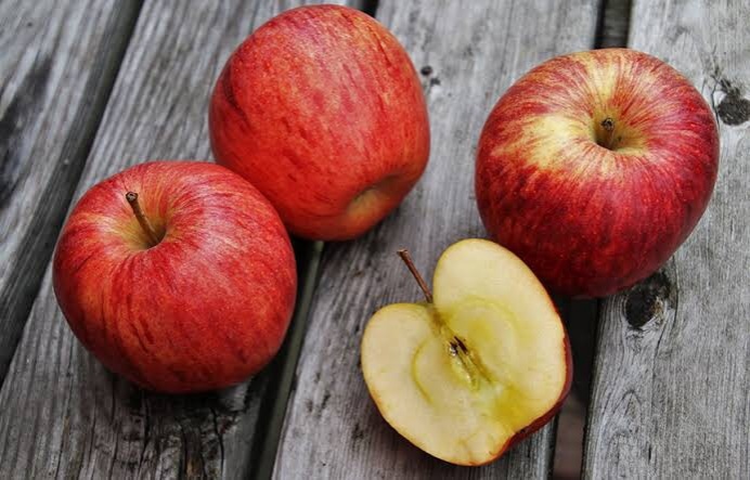 บอกลา "หน้ามัน" ด้วย 8 วิธีง่ายๆ แบบธรรมชาติ