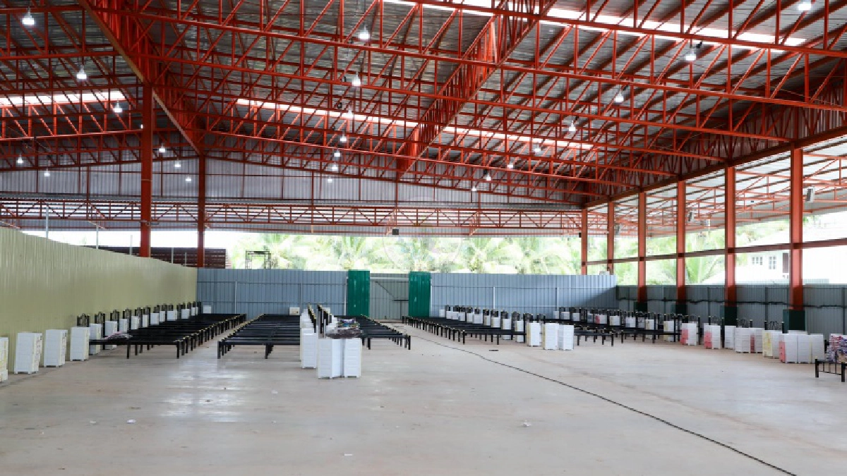 ยอดติดเชื้อ"โควิด-19" พุ่ง รองพ่อเมืองสมุทรสาครไม่หวั่น มั่นใจ โรงพยาบาลสนามยังไหว