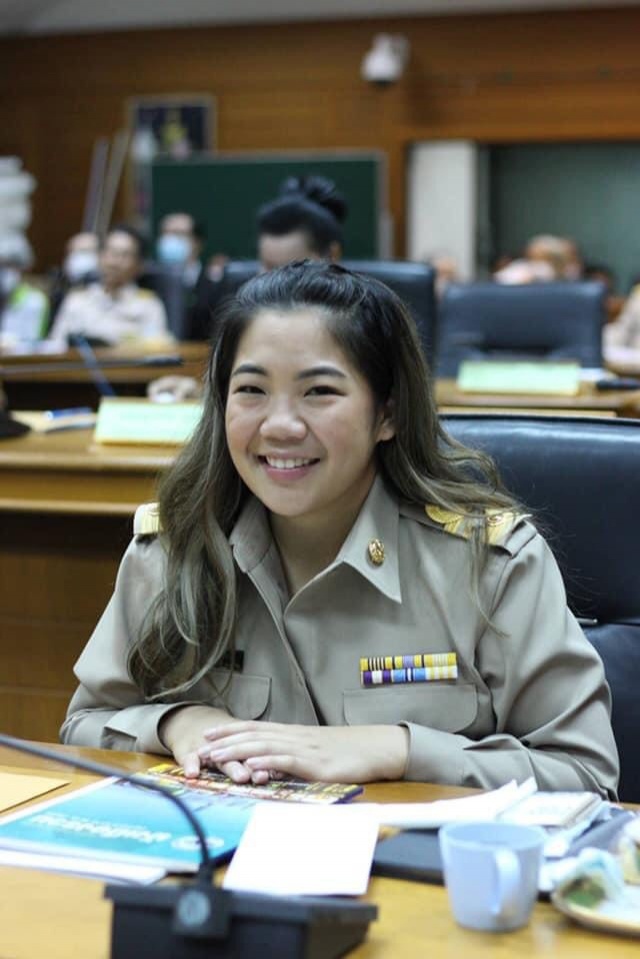 ไผเป็นไผ บ้านใหญ่ "อัศวเหม"