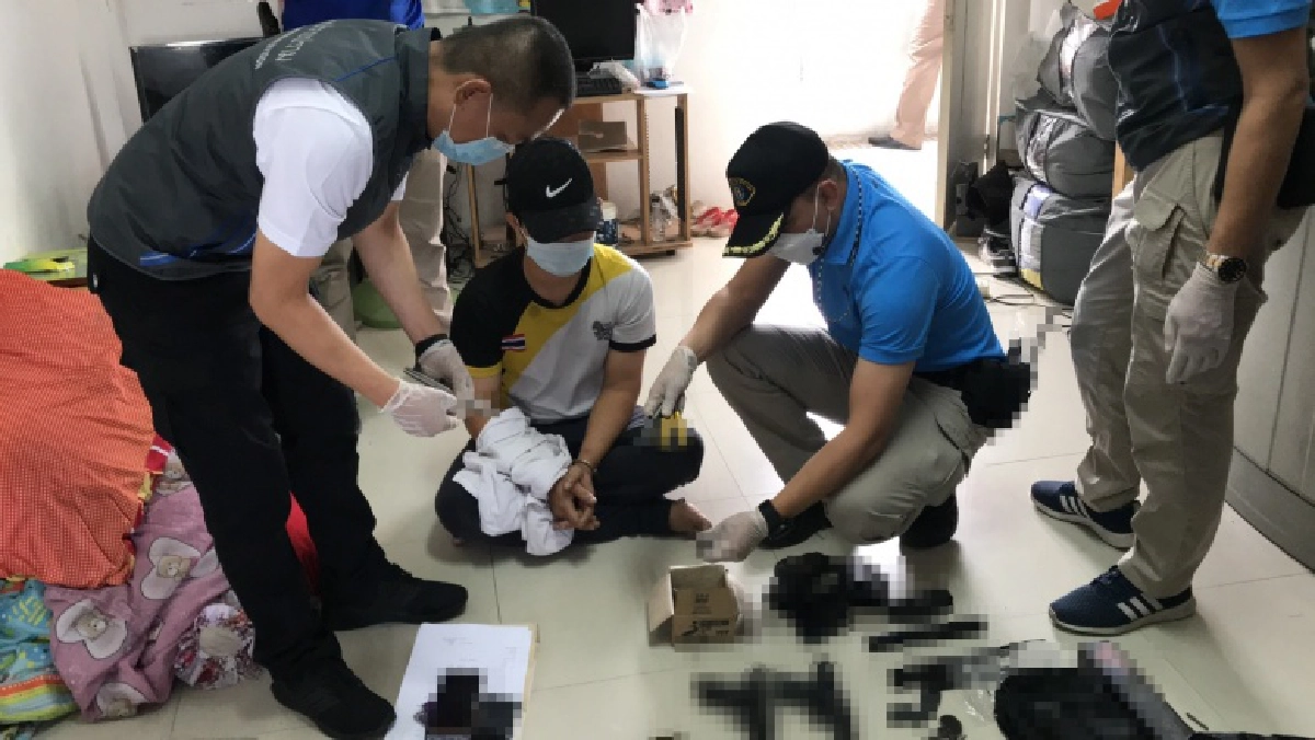 จับแล้ว แก๊งปืนเถื่อนออนไลน์ 16 จุดทั่วประเทศ  รวบหนุ่มโรงกลึง ย่านเมืองนนท์ แอบลักลอบผลิต