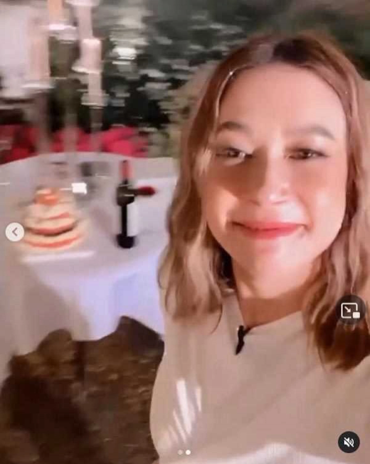 "ซี ศิวัฒน์" เนรมิตดอกไม้ทั้งสวน เซอร์ไพรส์วันเกิด "เอมี่"