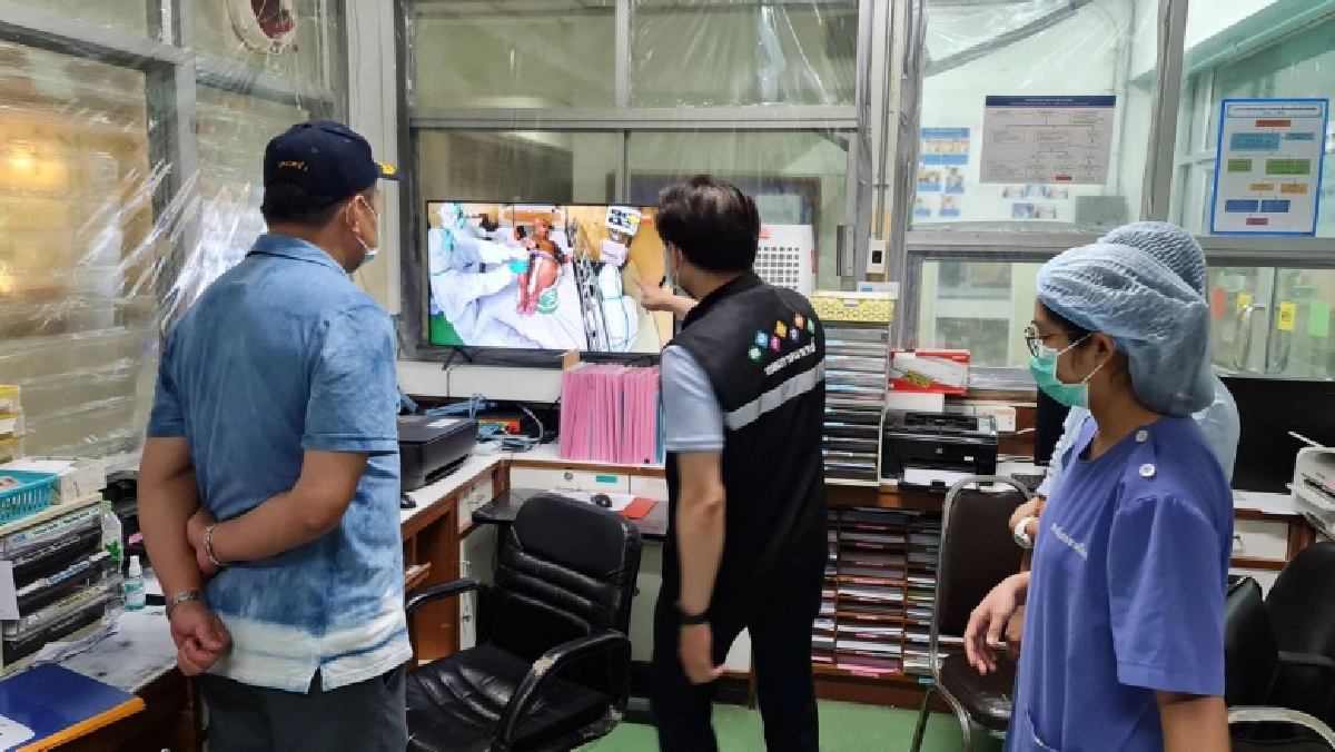 เมนต์แรง "อนุทิน" ตากฝนรับผู้ป่วยโควิด ส่งสถาบันประสาทวิทยา คณะต้อนรับอื้อ