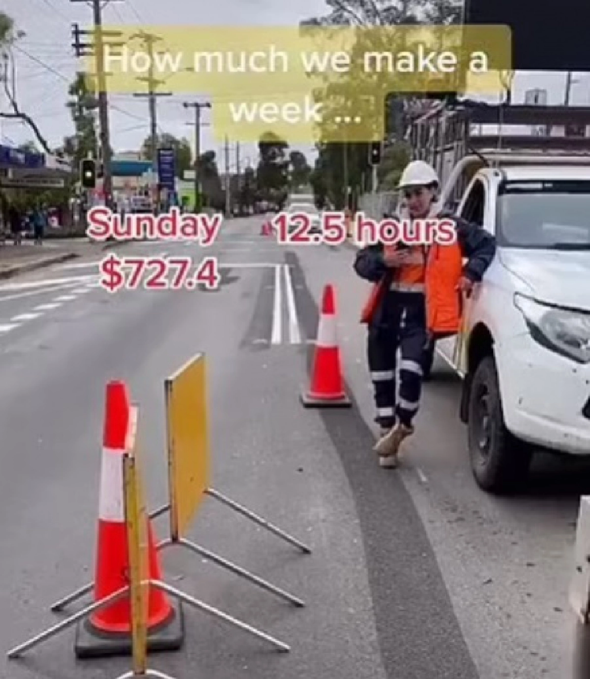 ดราม่าค่าแรง "พนง.ถือป้ายหยุดรถเขตก่อสร้าง" เผยรายได้ต่อสัปดาห์ 7 หมื่น