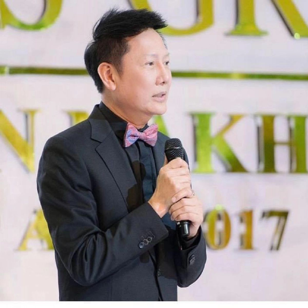 "ณวัฒน์" ฟิวส์ขาด ฟาดคนมีสี-ทีวี-สื่อดัง มีสิทธิ์อะไรสั่งแบน "ดาราคอลเอ้าท์"