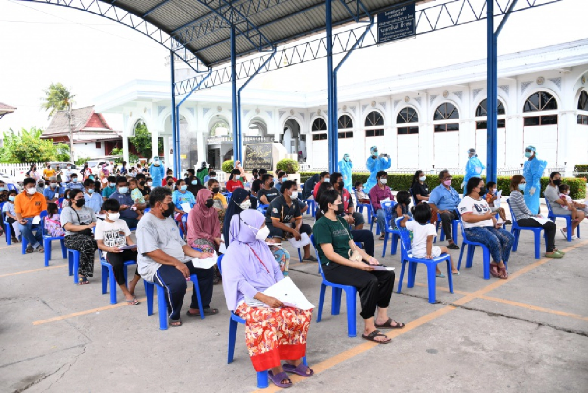 13 ทีมแพทย์ชนบท ช่วยกทม.คุมโรคพื้นที่ชายขอบ เล็งตรวจโควิดวันละหมื่นราย
