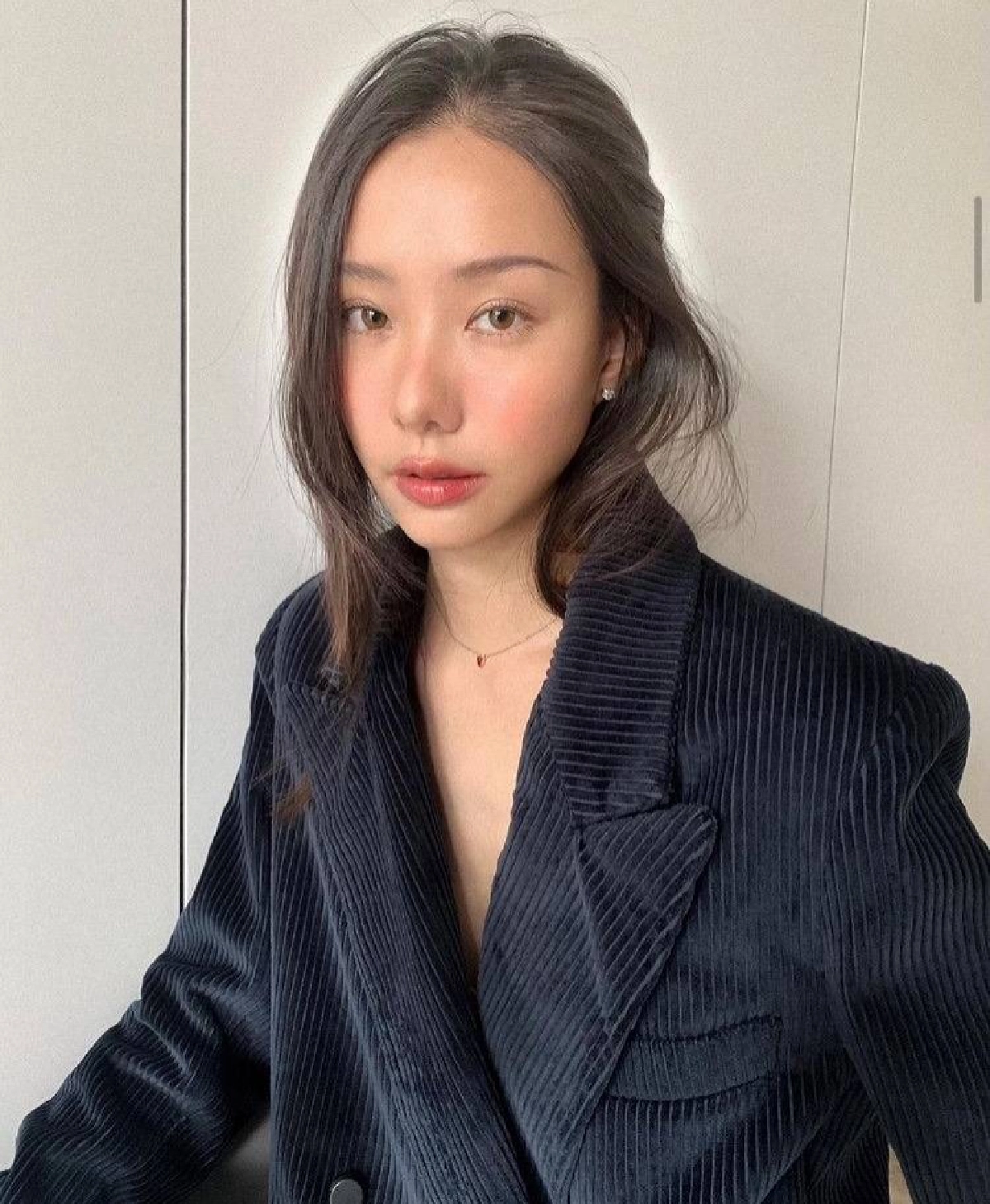 สะเทือนใจ "เต้ย จรินทร์พร" โพสต์อาลัยนางพยาบาล  ขอเรียกร้องดูแลด่านหน้าด่วนที่สุด