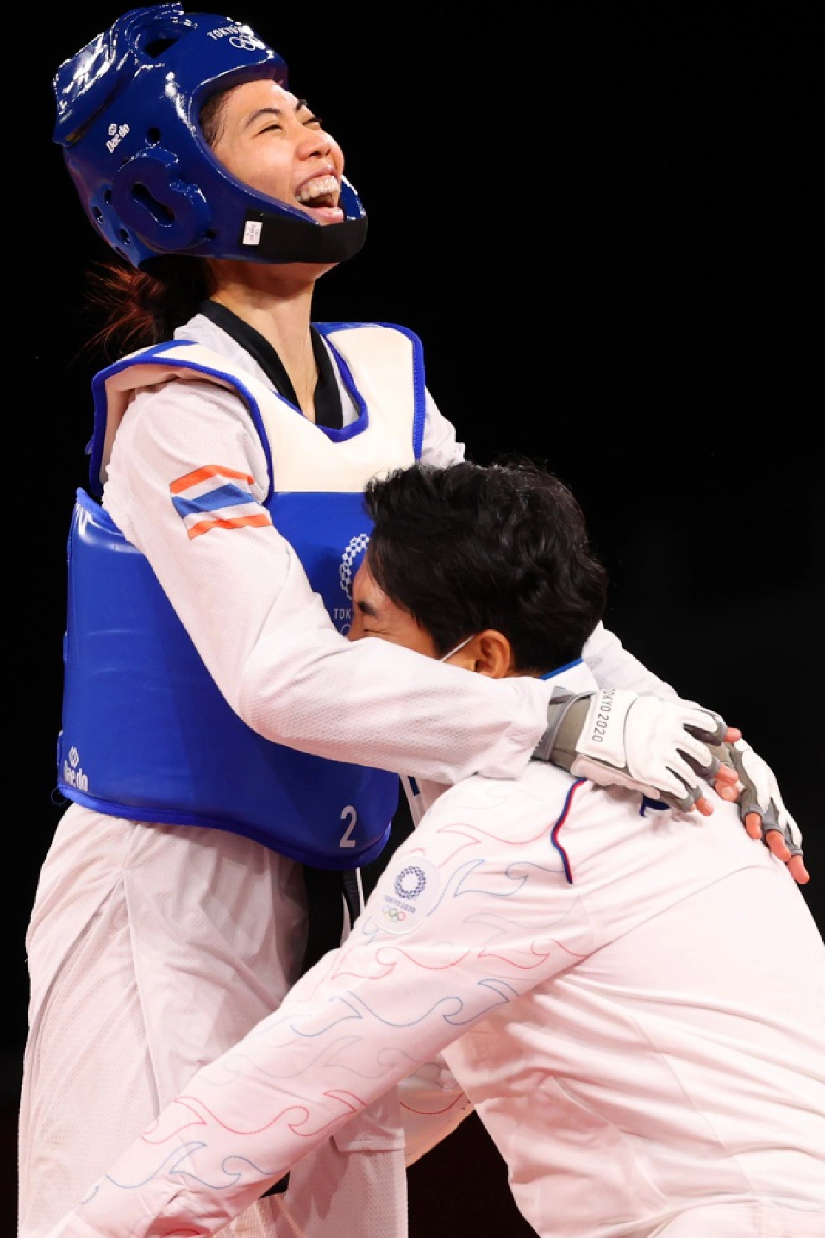 น้ำตาแห่งความสำเร็จ"น้องเทนนิส"คว้าทองโอลิมปิก( ประมวลภาพ)