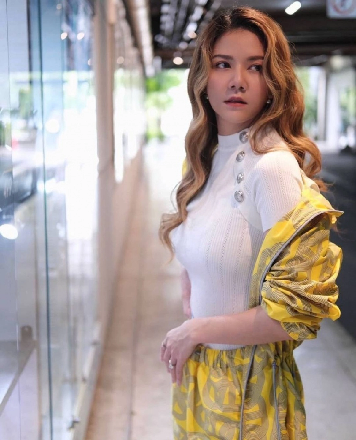 พ้นขีดอันตรายแล้ว "จ๊ะ นงผณี" อัปเดตอาการพ่อล่าสุด เผยสาเหตุแขนขาอ่อนแรง