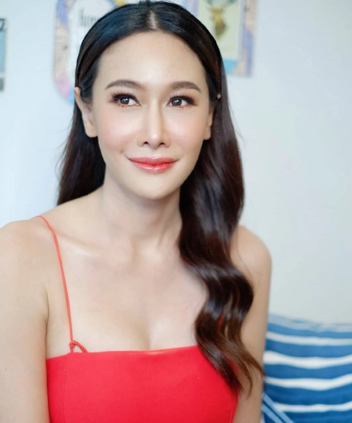 "กุ้งพลอย"  โพสต์ซึ้ง ขอทำหน้าที่แม่บ้างได้ไหม ลั่นดูก็รู้ลูกอยากอยู่กับใคร