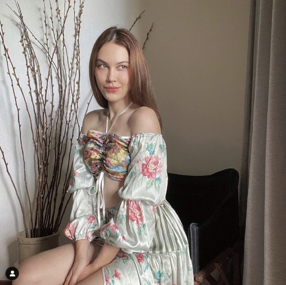 "แมท ภีรนีย์"โพสต์ภาพเที่ยวทิพย์ คอมเมนต์เดือดไฟลุก