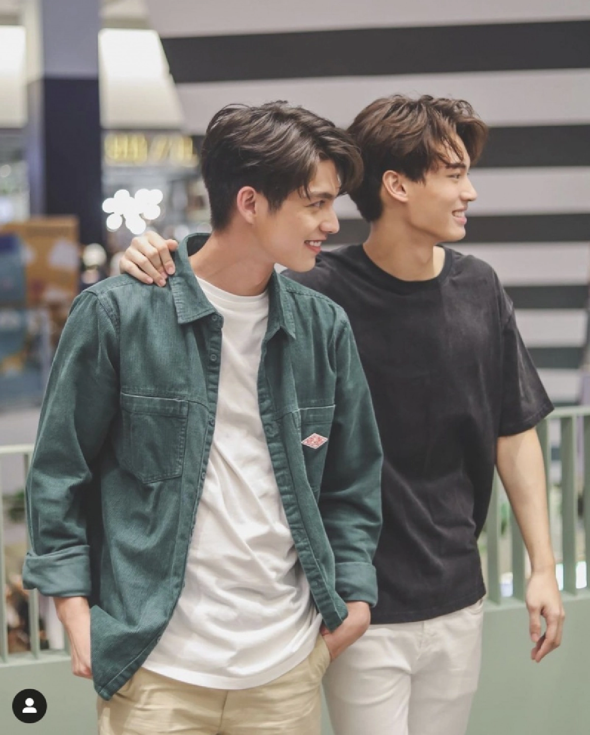 ว๊าว"ขุดภาพ"พระเอกดัง วัยละอ่อนใน"ชุดนักเรียน"