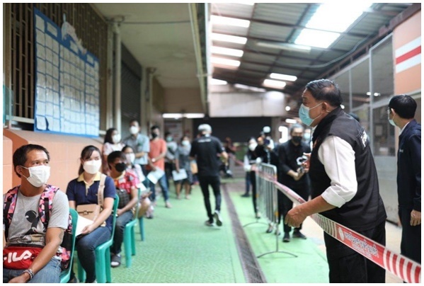 ศึกบางซื่อ  'หนู' ปะทะ 'วิน'