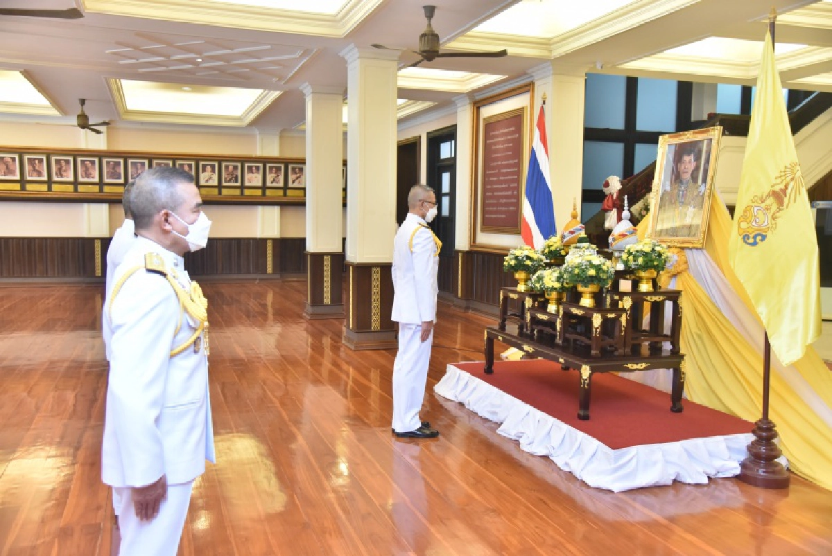 "บิ๊กปั๊ด" ผบ.ตร. นำคณะทำพิธีถวายพระพร "วันเฉลิมพระชนมพรรษาพระบาทสมเด็จพระเจ้าอยู่หัว"