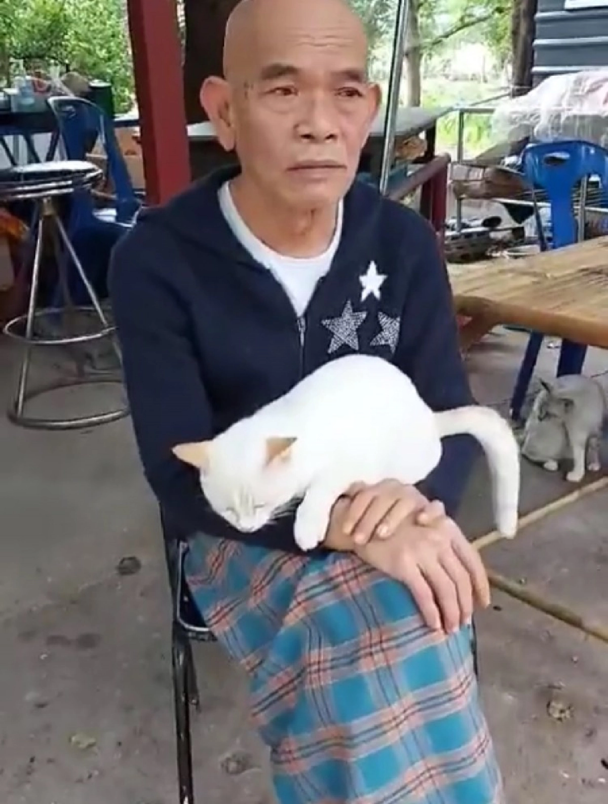 จัดเต็ม "ป๋าเทพ" สุดทน อัดคลิป จวกคนรุ่นใหม่ดีแต่พูด สร้างปัญหา