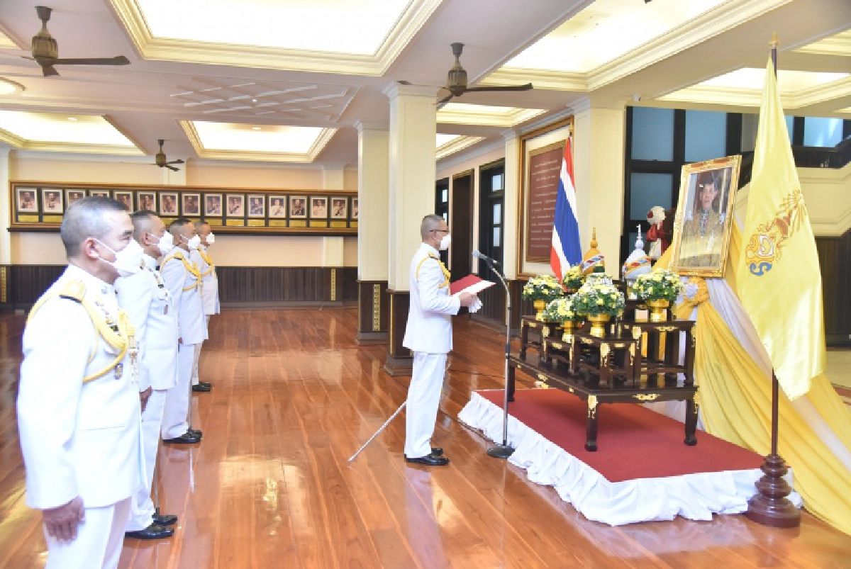"บิ๊กปั๊ด" ผบ.ตร. นำคณะทำพิธีถวายพระพร "วันเฉลิมพระชนมพรรษาพระบาทสมเด็จพระเจ้าอยู่หัว"