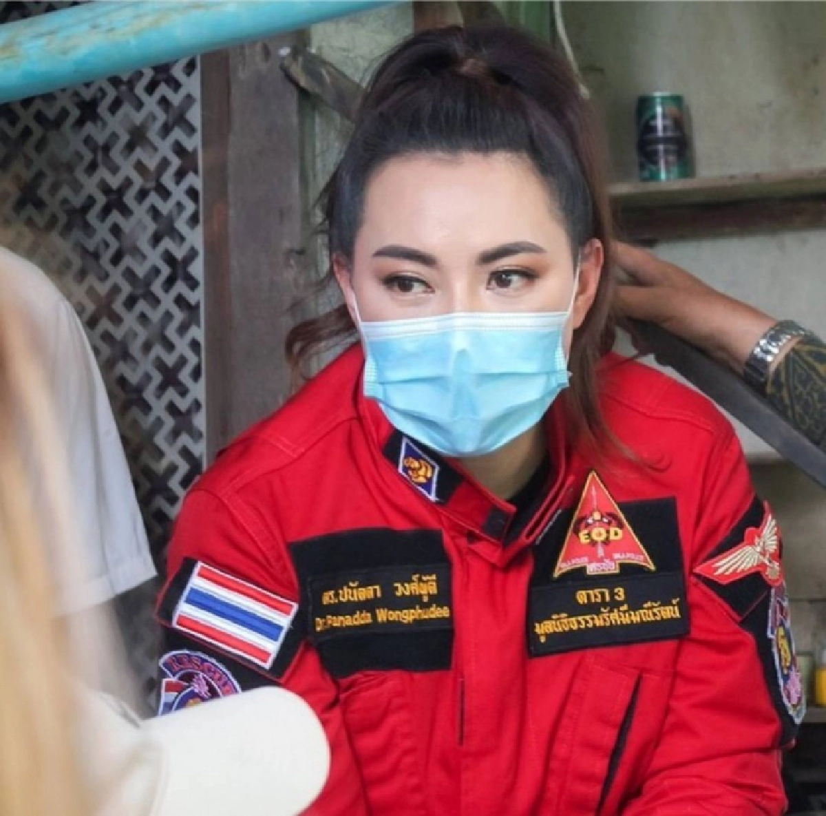 เดือด "บุ๋ม ปนัดดา" แฉแหลก หลังมีรถพยาบาล หากินกับผู้ป่วยโควิด-19  
