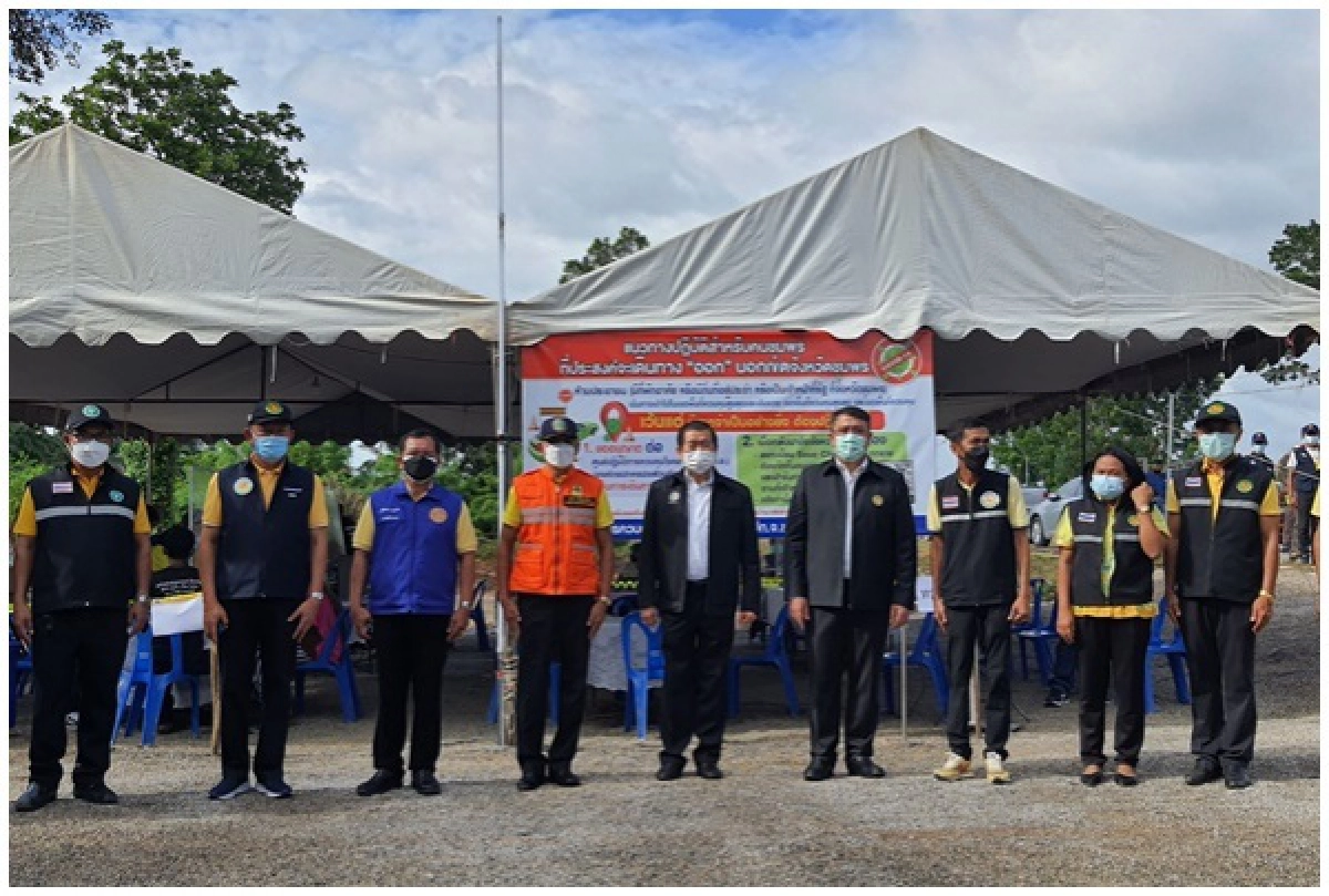 เติมกำลังใจ "รมช.มหาดไทย" เยี่ยมผอ.โรงพยาบาลชุมพรทำงานทุ่มเทสู้โควิด19