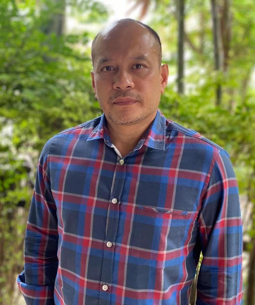 'เต้น' พ่วง 'โทนี่'  ชิงเหลี่ยมไล่ประยุทธ์