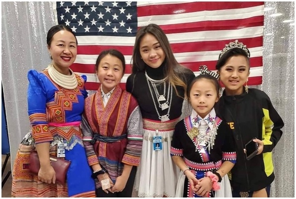 'สุนิสา' ม้งลาว  ราชินียิมนาสติก