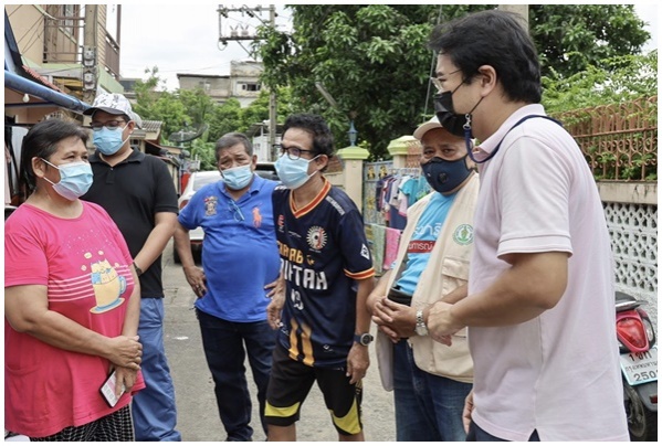 "ปริญญ์"แท็คทีมปชป.เปิดศูนย์พักคอย เร่งแยกผู้ติดเชื้อ ออกจากชุมชนแออัด