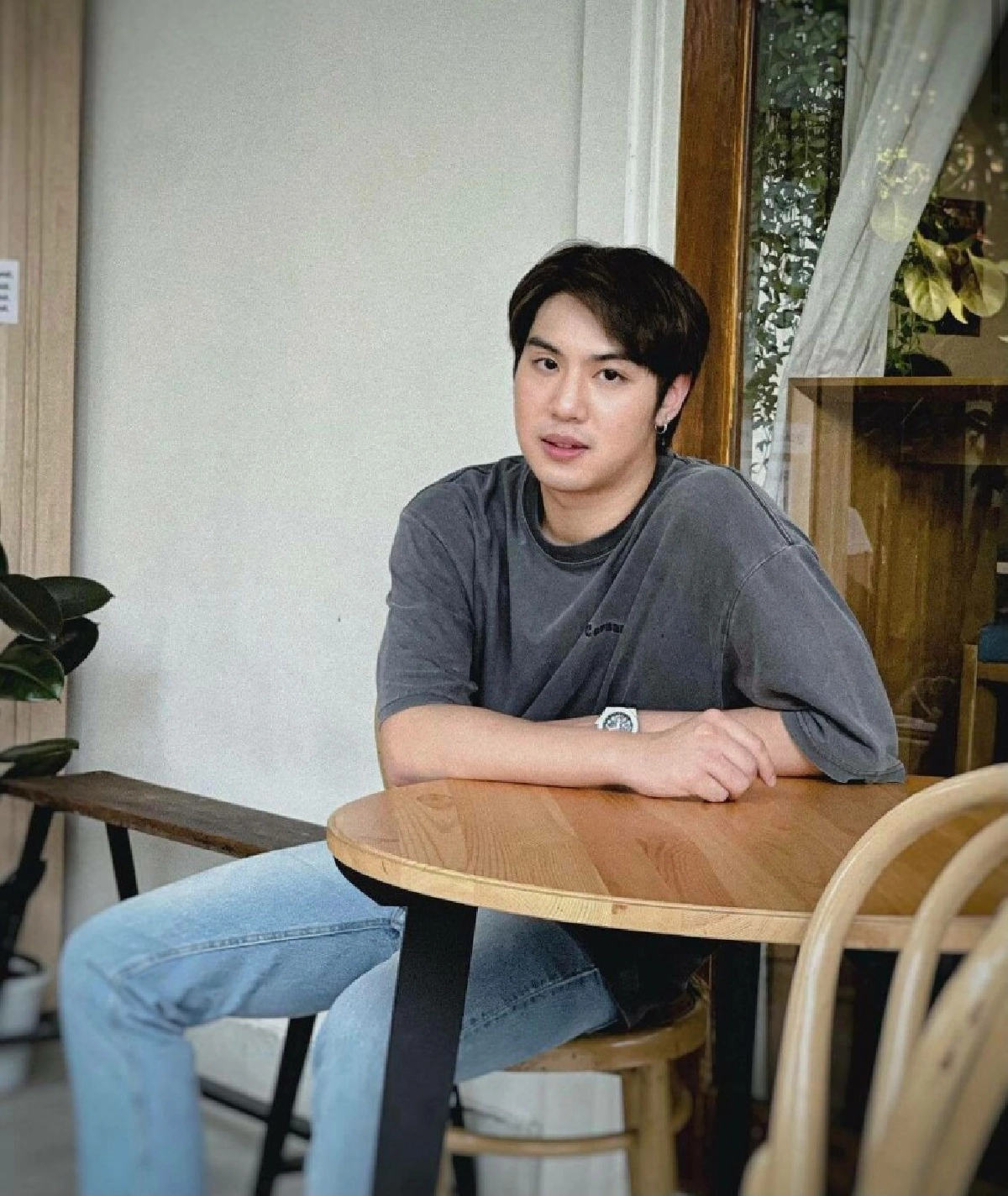 "ไวท์ ณวัชร์" เจอลูกข้าราชการระดับสูง ส่งข้อความ ขู่ คุกคาม "เป็นดาราอย่าโง่"