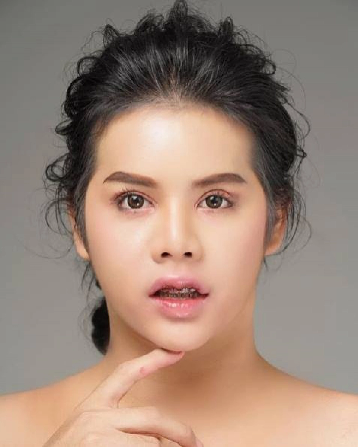 ตายก็ยอม "นารา เครปกะเทย" เจอสั่งให้ลบคลิปบริจาคเตียงโรงพยาบาล ขู่จะตามถึงบ้าน