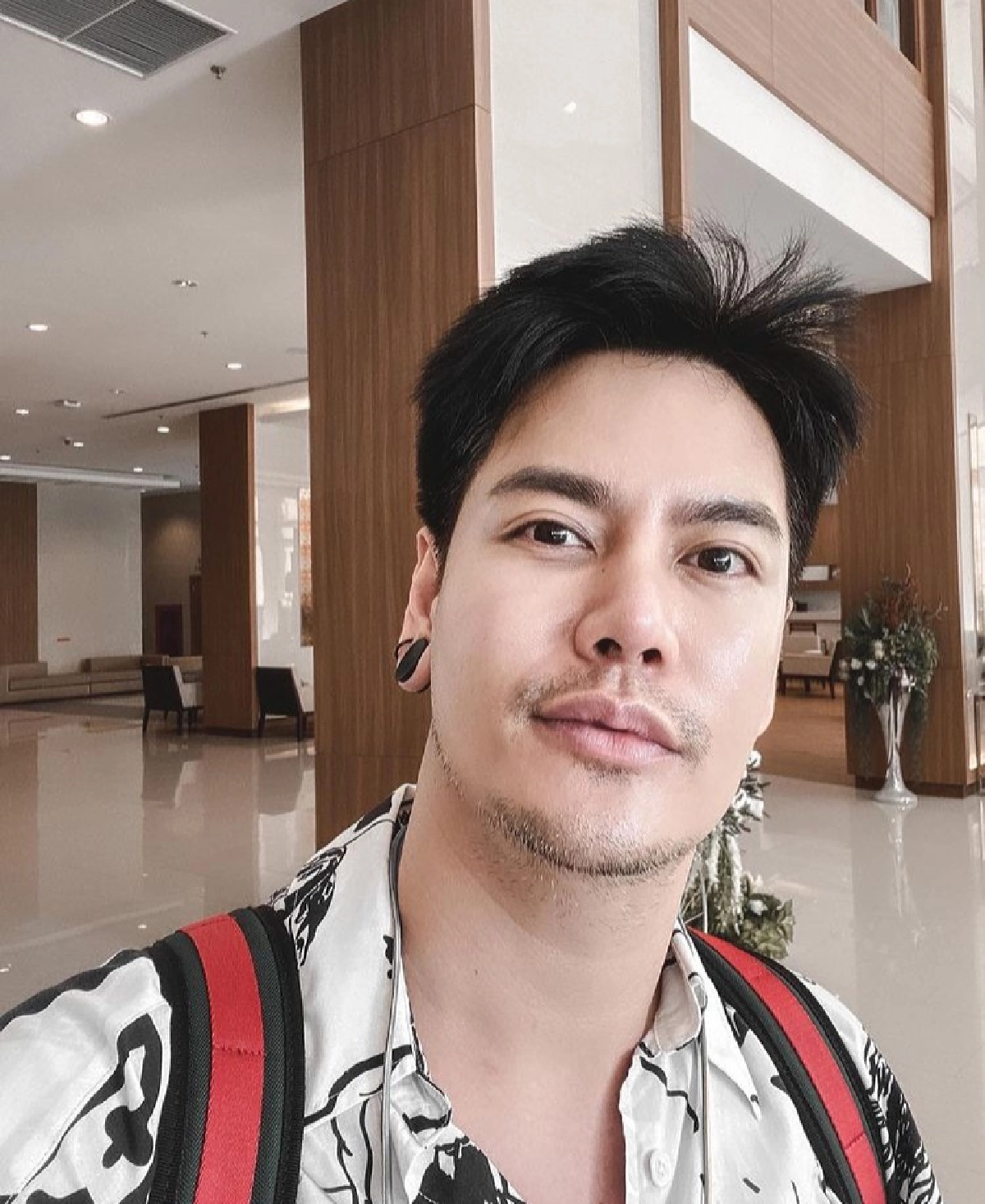 ฟาดรัวๆ "อ๊อฟ ปองศักดิ์" ลั่น หยุดเพ้อ ก่อนไปดูชาติอื่น ช่วยดูชีวิตของคนในชาติก่อน 