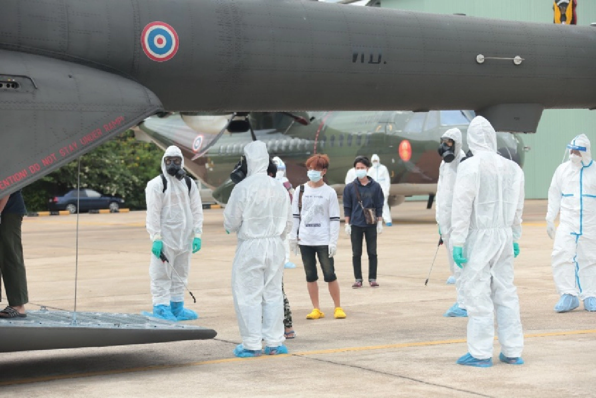 เปิดภารกิจ "เฮลิคอปเตอร์" MI-17 ส่งผู้ป่วย "โควิด" กลับบ้านเที่ยวแรก 