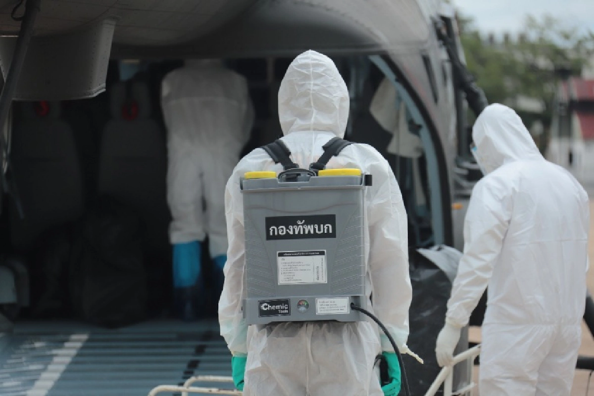 เปิดภารกิจ "เฮลิคอปเตอร์" MI-17 ส่งผู้ป่วย "โควิด" กลับบ้านเที่ยวแรก 