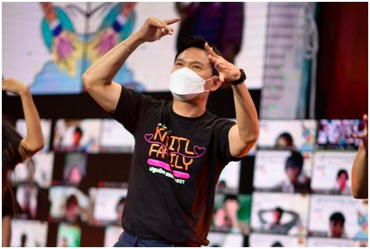 ไม่อยากให้น้องเครียด "พี่เอ้ สุชัชวีร์" กระชากลุคดิสรัปเตอร์เมืองไทย