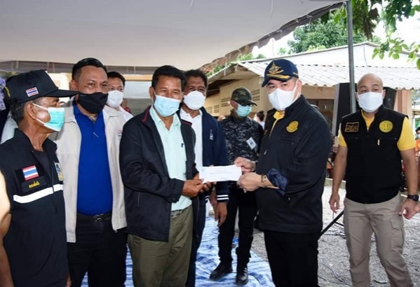 "ร.อ.ธรรมนัส พรหมเผ่า"  รมช.เกษตรฯลงพื้นที่ช่วยชาวสวน"มังคุด"เมืองคอน