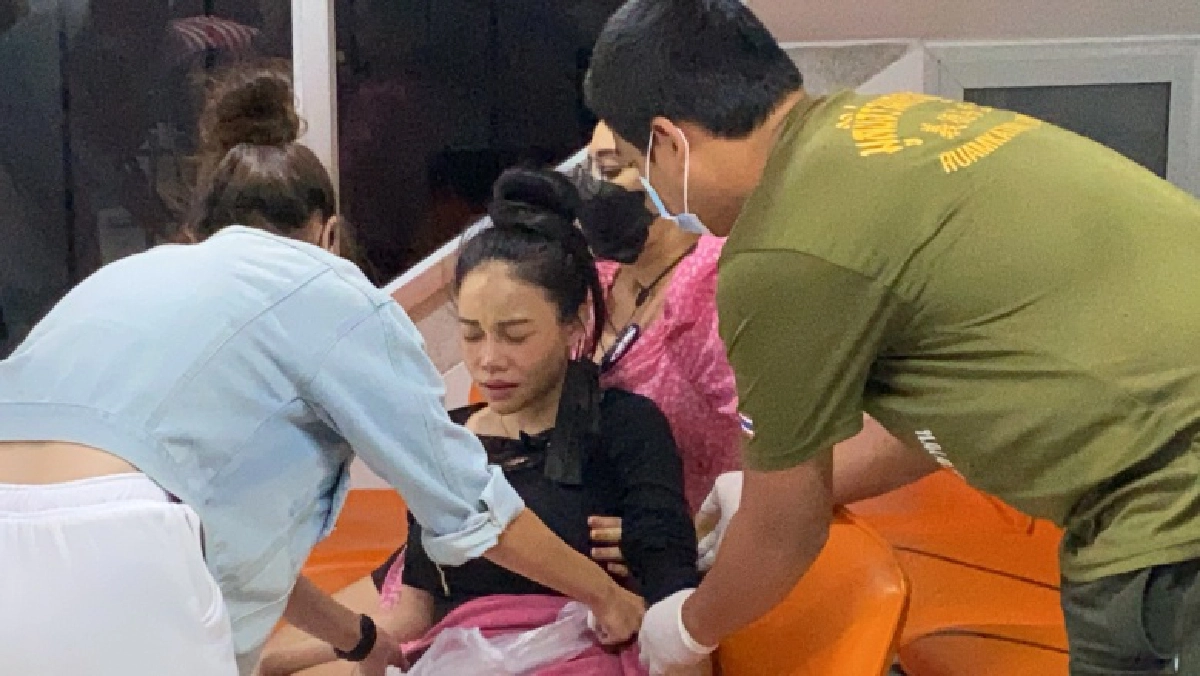 "เอ็มมี่ อมลวรรณ" ชี้ปม "ทอยทอย" ให้ทนายจัดการ