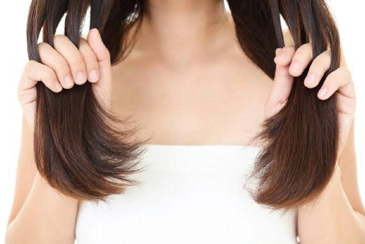 หยุดปัญหา "ผมแตกปลาย" โดยไม่ต้องตัดผมทิ้ง ด้วย 7 วิธีง่ายๆ แบบธรรมชาติ 