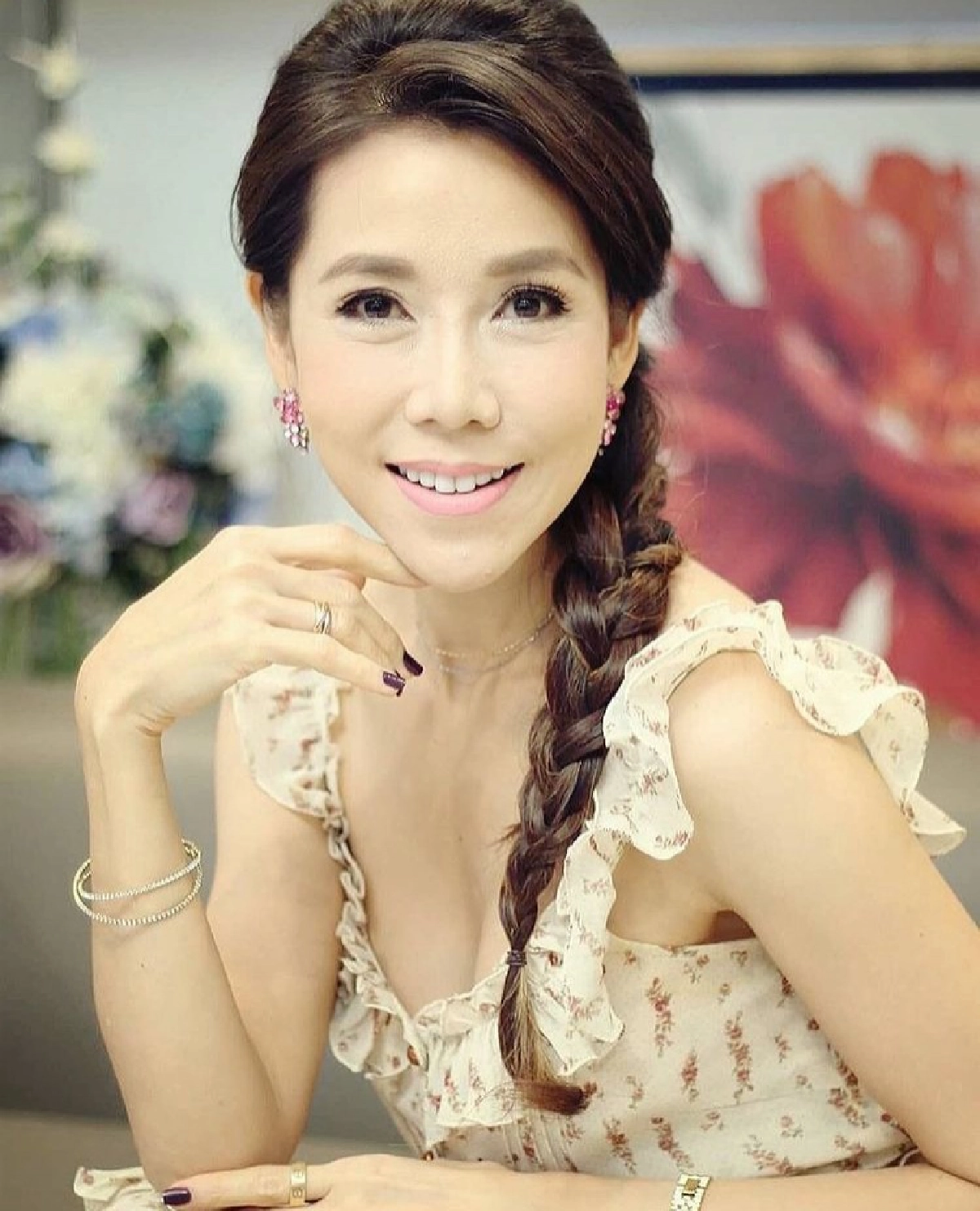 อดีตนางเอกชื่อดัง "ลูกศร ธนาภรณ์" ฟาดแรงปม "วัคซีนเข็ม 3"  อ่านแล้วมีสะดุ้ง 