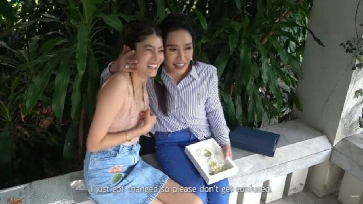 "มาร์กี้" พาลูก ๆ มาหา "อภัสรา" คุณย่าจักรวาล ชมแม่สามีเซ็กซี่เพียงใส่กางเกงยีนส์ 