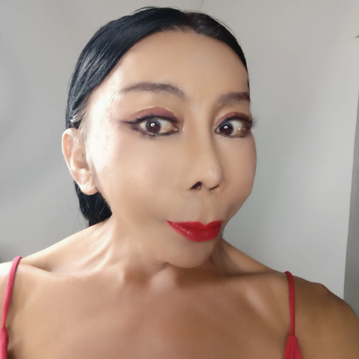 "แม่สิตางศุ์" ถ่ายงานแรกด้วยหน้าใหม่สุดปัง เต่งตึงสวยเป๊ะ ตีให้ตายก็ไม่โป๊ะ