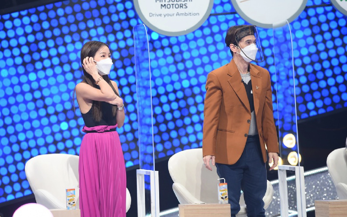 "แอร์ ภัณฑิลา" ต่อมน้ำตาแตก คุณแม่มาเซอร์ไพรส์ กลางรายการ 