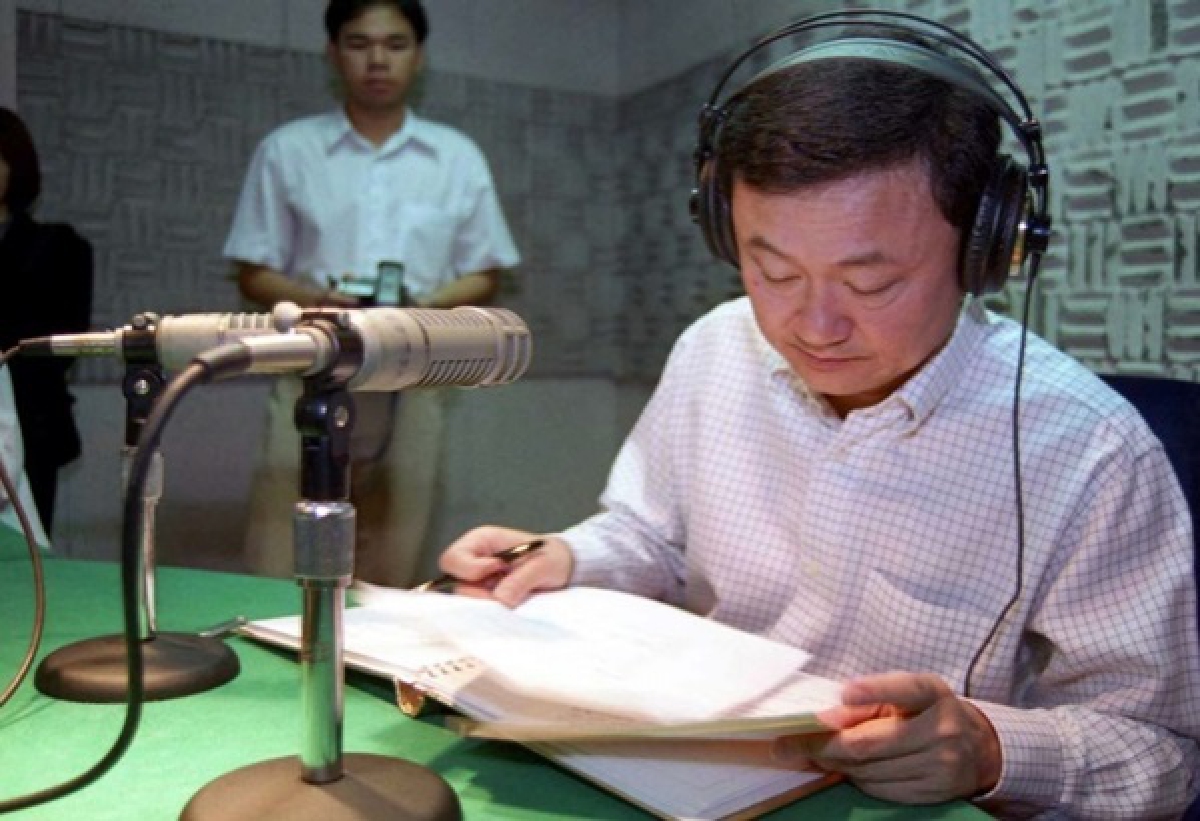 "โอ๊ค เอม อิ๊ง" ชวนพบ #THAKSINOFFICIAL ช่องทางใหม่คุยกับ"ทักษิณ"